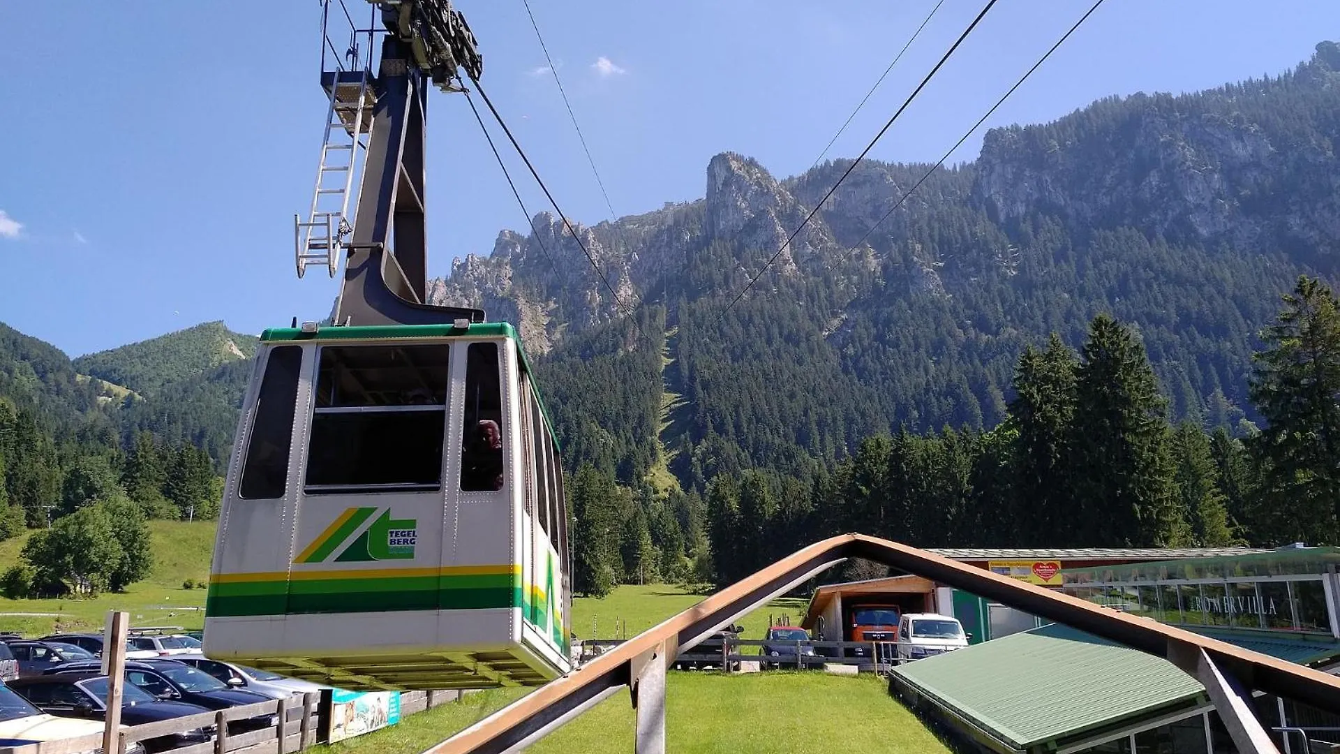 Apartment Ferienwohnung Bergblick Dachgeschoss Hopferau